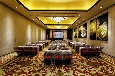 هتل Hilton Garden Inn New York / Staten Island