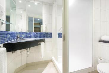 هتل Holiday Inn Express Southampton   M27, J7, An Ihg