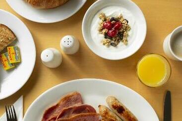 هتل Holiday Inn Express Southampton   M27, J7, An Ihg