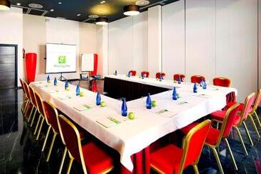 هتل Holiday Inn Madrid   Las Tablas, An Ihg
