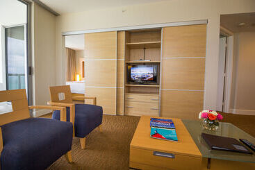 هتل Marenas Beach Resort