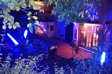 Hotel Mediterraneo Guest House