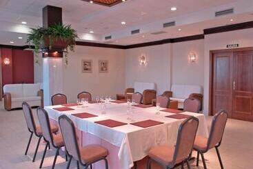 هتل Ohtels Cabogata