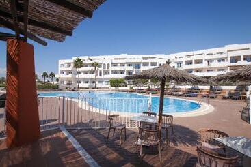 هتل Ohtels Cabogata