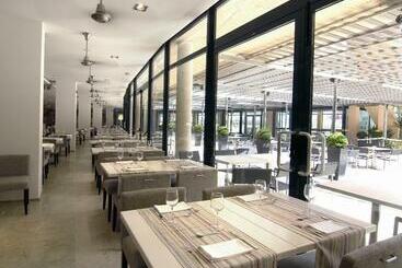 Hotel Ohtels Les Oliveres