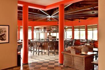 هتل Pestana Tropico Ocean & City