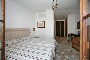 هتل Posada De Palacio