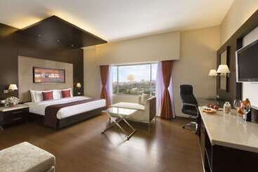 هتل Ramada Chennai Egmore