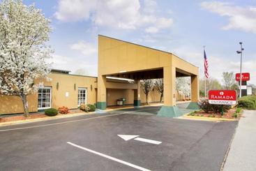 هتل Ramada By Wyndham Roanoke