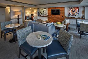 هتل Renaissance Fort Lauderdale Cruise Port