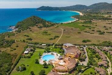 هتل Sant Elmo Beach