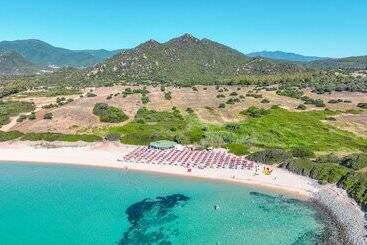 هتل Sant Elmo Beach