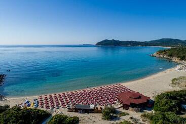 هتل Sant Elmo Beach