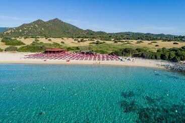 هتل Sant Elmo Beach