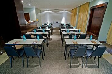 هتل Slaviero Executive Pinhais