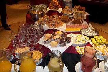 هتل Tucuman Center Suites&business
