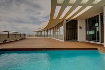 هتل Vip Executive Azores