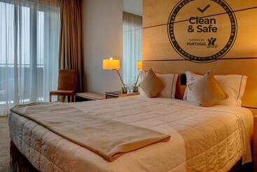 هتل Vip Executive Azores