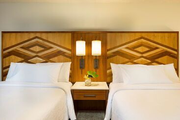 استراحتگاه Hilton Garden Inn Kauai Wailua Bay, Hi