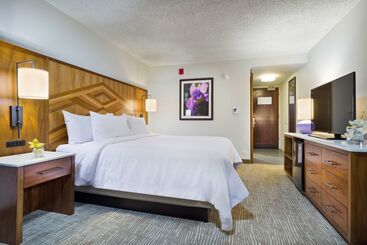 استراحتگاه Hilton Garden Inn Kauai Wailua Bay, Hi