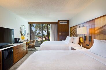 استراحتگاه Hilton Garden Inn Kauai Wailua Bay, Hi