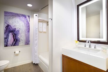 استراحتگاه Hilton Garden Inn Kauai Wailua Bay, Hi