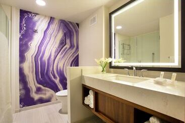 استراحتگاه Hilton Garden Inn Kauai Wailua Bay, Hi