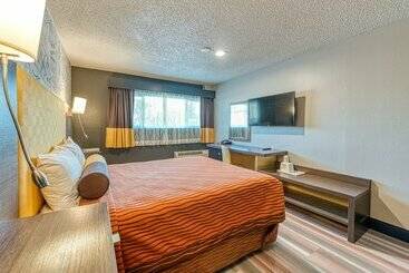 هاستل La Mirage Inn  Hollywood