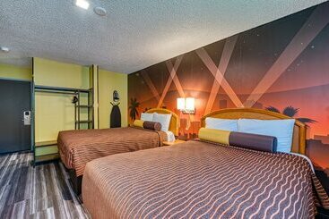 هاستل La Mirage Inn  Hollywood