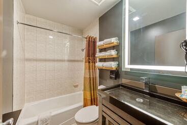 هاستل La Mirage Inn  Hollywood