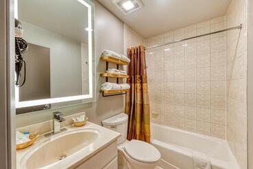 هاستل La Mirage Inn  Hollywood