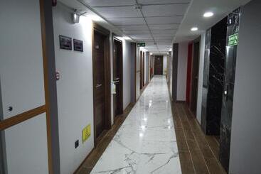 هتل Asi̇wa