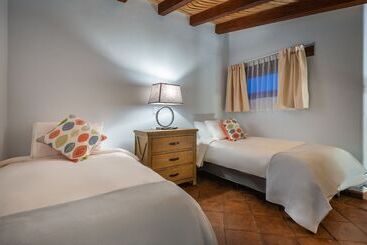 هتل Boutique Casa Colorada