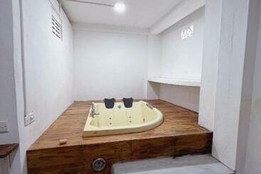 هتل Kanada House Unawatuna
