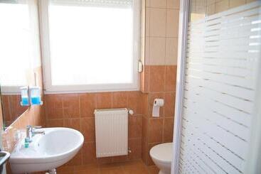 پانسیون Levendula Apartmanház