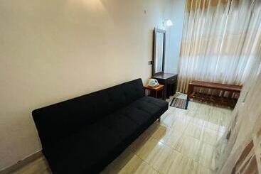 تختخواب و صبحانه Jade Green Rest Inn