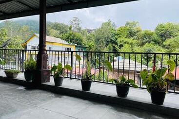 تختخواب و صبحانه Jade Green Rest Inn