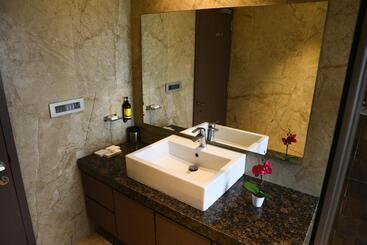 Bed and Breakfast Park Suites