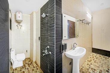 هتل Super Collection O Agniv Residency Near Saket Metro