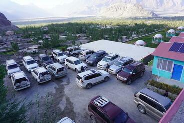 هتل Mountain Lodge Skardu