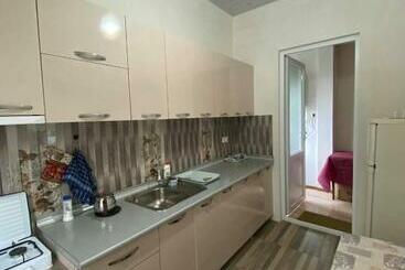 پانسیون Anna Hostel