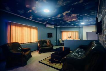 پانسیون Guest House Royal Comfort With Terrace