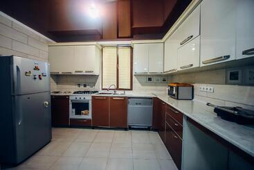 پانسیون Guest House Royal Comfort With Terrace