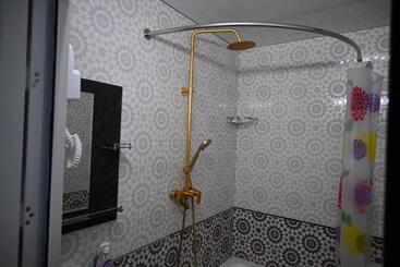 پانسیون Khiva Tosh Darvoza & Trip Service
