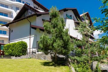 پانسیون Vila Hera Luxury