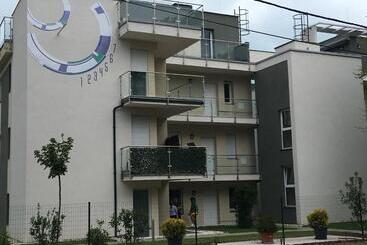 Sun Dial Apartman