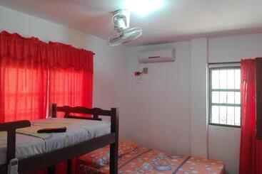 هاستل Hostal Casa Yhoanny