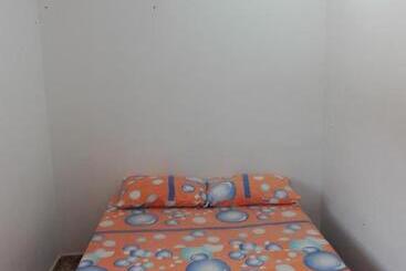 هاستل Hostal Casa Yhoanny