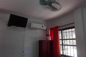 هاستل Hostal Casa Yhoanny