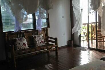 تختخواب و صبحانه Liwayway Sa Bohol Pamilacan Resort